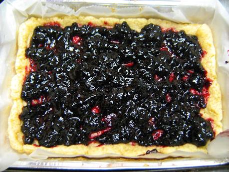 Pyragas “Draugystė” - la torta dell'amicizia per salutare la Lituania Pyragas “Draugystė” - la torta dell'amicizia per salutare la Lituania