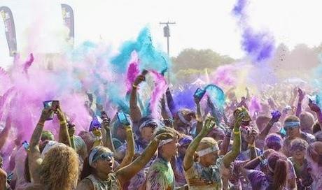 Post allegro, evento sgargiante: la Color Run ritorna in Italia :-)