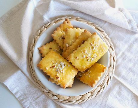 Frollini all'olio d'oliva con arance e mandorle