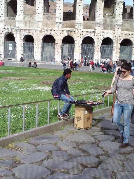 Domenica al Colosseo. Qualche foto giusto per non dimenticare di quale sia la situazione