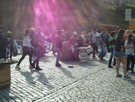 Domenica al Colosseo. Qualche foto giusto per non dimenticare di quale sia la situazione