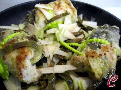 Involtini di tacchino con granella di pistacchio e chips di mela: l'importanza del presente e il valore dell'attesa Involtini di tacchino con granella di pistacchio e chips di mela: l'importanza del presente e il valore dell'attesa