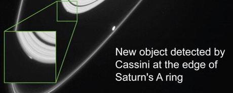 NASA Cassini: Peggy, la nuova luna