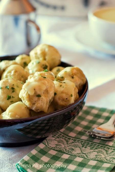 Polpette light di pollo in salsa delicata cotte a vapore