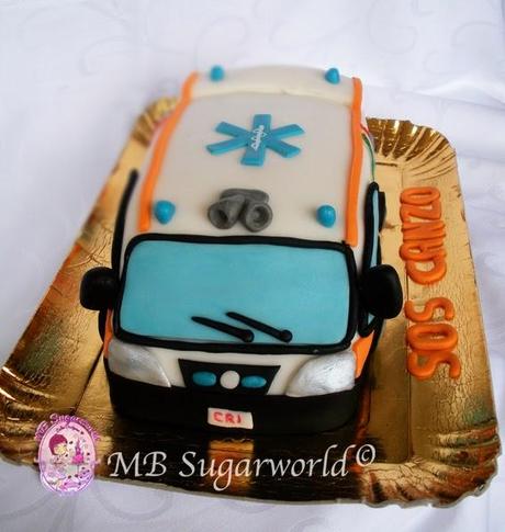 torta ambulanza SOS Canzo