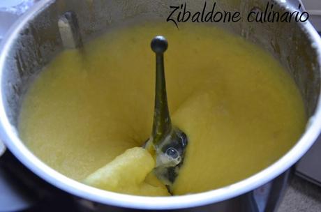 Cuore di vitello ai funghi in un nido di patate al caffè Cuore di vitello ai funghi in un nido di patate al caffè