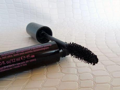 Essence: Mascara I love Extreme essence love extreme