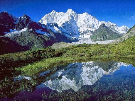 montagne del nepal