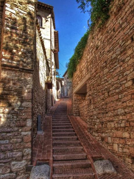 Assisi, da San Francesco a Santa Chiara.