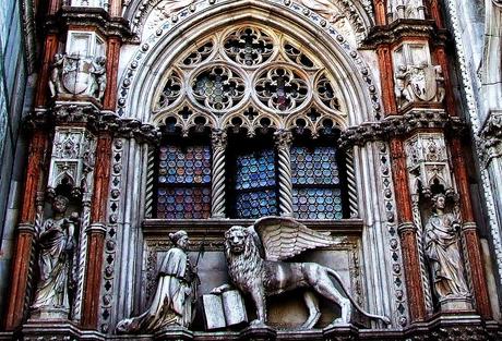 La Basilica di San Marco ed il furto delle spoglie mortali.