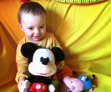 LA QUINTA PARETE - PERCEZIONE DI CIPOLLOTTO SU TONNO FRESCO AL SESAMO CON CIPOLLE CARAMELLATE LA QUINTA PARETE - PERCEZIONE DI CIPOLLOTTO SU TONNO FRESCO AL SESAMO CON CIPOLLE CARAMELLATE