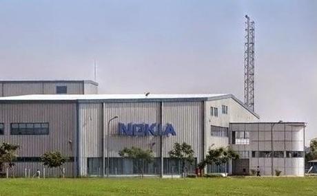Nokia: vendita a Microsoft del comparto mobile rischia di rimanere fuori la fabbica di Chennai