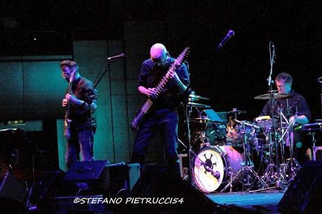 La leggenda dei King Crimson live, fotografie e commento di Stefano Pietrucci