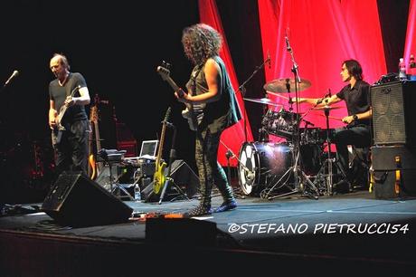 La leggenda dei King Crimson live, fotografie e commento di Stefano Pietrucci