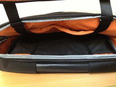 Everki Tempo Briefcase IMG_0456