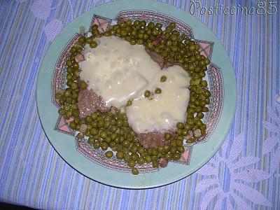 Scaloppine in letto di piselli