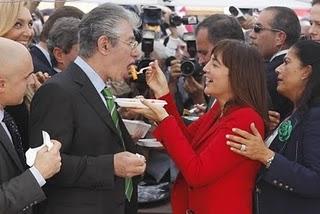 Bossi e Berlusconi hanno paura delle elezioni Bossi e Berlusconi hanno paura delle elezioni