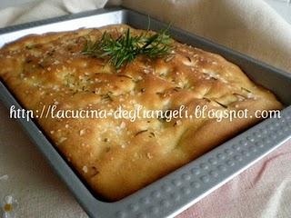 Focaccia di patate e rosmarino