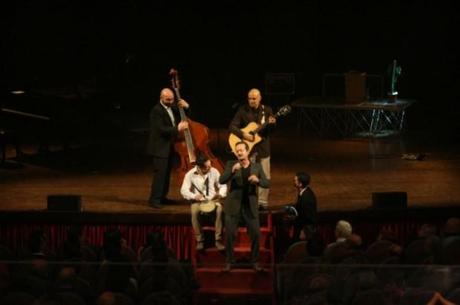 Rocco Papaleo: un Esilarante Esperimento di Teatro Canzone