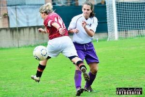 Alice Tortelli con la maglia del Firenze - Gentile concessione dell'Ufficio Stampa dell'A.C.F. Firenze Mattia Martini. Fotografo Cristiano Martini