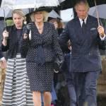 Camilla, moglie di Carlo d’Inghilterra, piange al funerale del fratello Mark Camilla Parker Bowles non trattiene le lacrime al funerale del fratello04