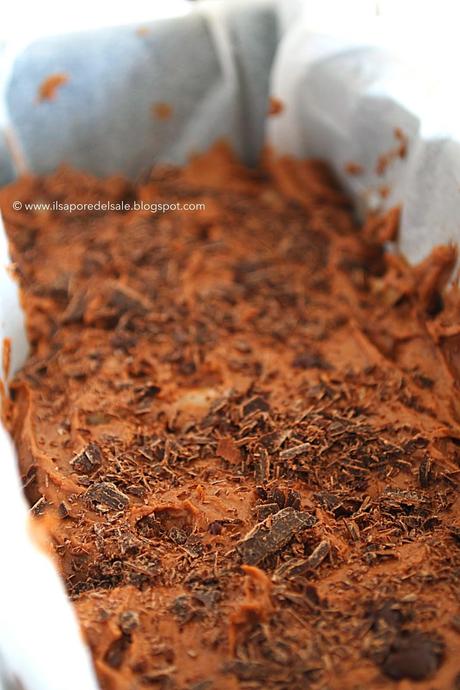 Torta morbida cioccolato, pere e cannella