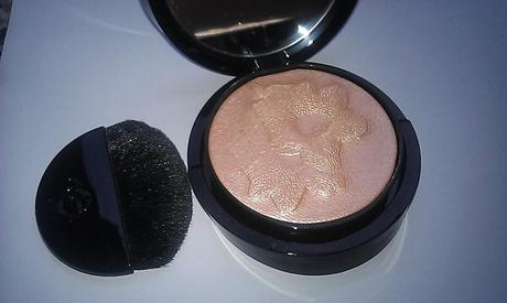 Armani Belladonna highlighter – Illuminanti a confronto