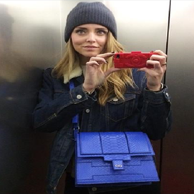 themusik selfie sexy instagram posa ascensore lift elevator chiara ferragni La nuova mania del selfie ascensore