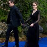 Angelina Jolie in abito nero sul red carpet di Maleficent05