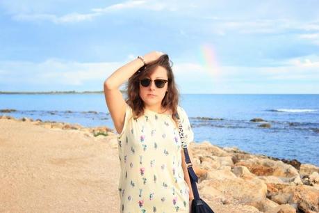 Cactus e pink shoes in the sea - OUT-FIT