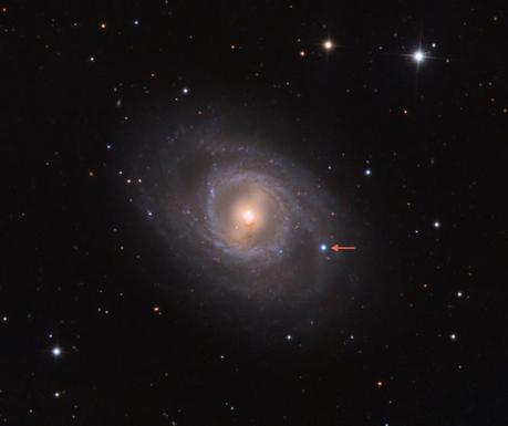 La galassia M95 distante circa 40 milioni di anni luce