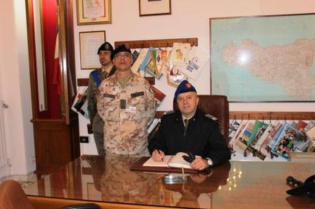 IMG_0670 Palermo/ Caserma “Euclide TURBA”. Il Comandante COMFOTER visita il 46° Reggimento Trasmissioni