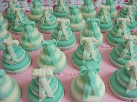 Mini wedding cake a 3 piani variante tiffany