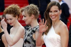 Miranda Otto, Sonja Richter and Hilary Swank - Red carpet - The Homesman © AFP / V. Hache