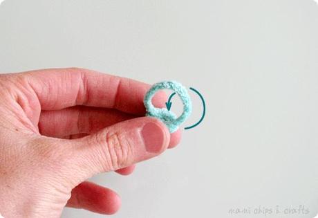 Come realizzare anelli pon pon
