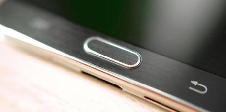 Il Samsung S5 Prime si mostra in alcune foto