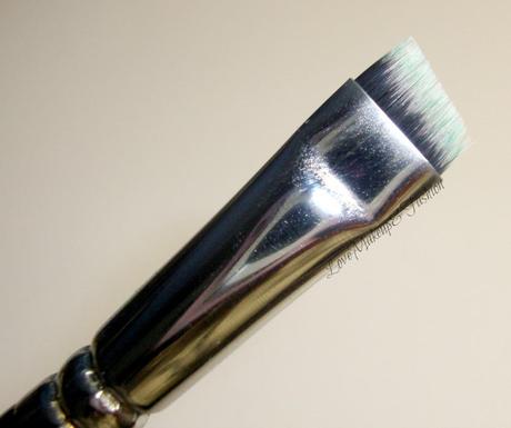 Zoeva Single Brushes || 105 Luxe Highlight & 322 Brow Line  [Review]