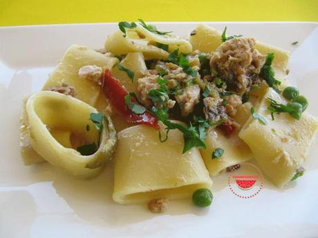 http://cocomerorosso.blogspot.it/2014/05/paccheri-con-tonno-callipo-e-verdure.html