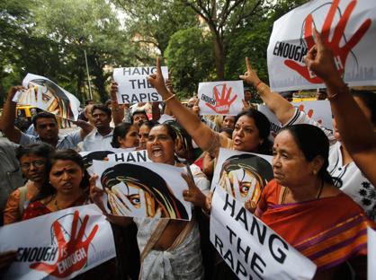 India, ennesima violenza: branco stupra due ragazzine e poi le impicca, 29 maggio 2014