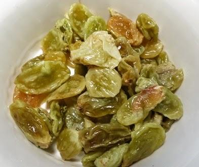 Brownie alle prugne e uva passa gigante Brownie alle prugne e uva passa gigante