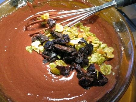 Brownie alle prugne e uva passa gigante Brownie alle prugne e uva passa gigante