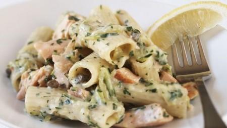 65640_pasta-fredda-con-zucchine-salmone-e-yogurt.jpg