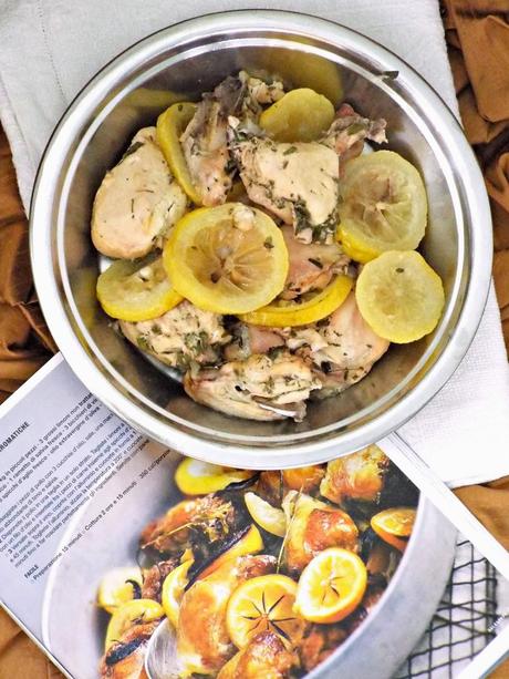 Pollo con limone, birra e erbe aromatiche