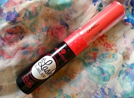 {Review} Essence mascara The Lash Curler