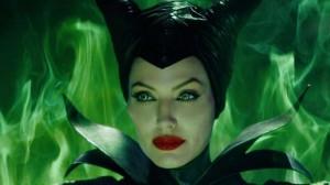 elle-fanning-e-sam-riley-raccontano-il-lavoro-con-angelina-jolie-in-maleficent