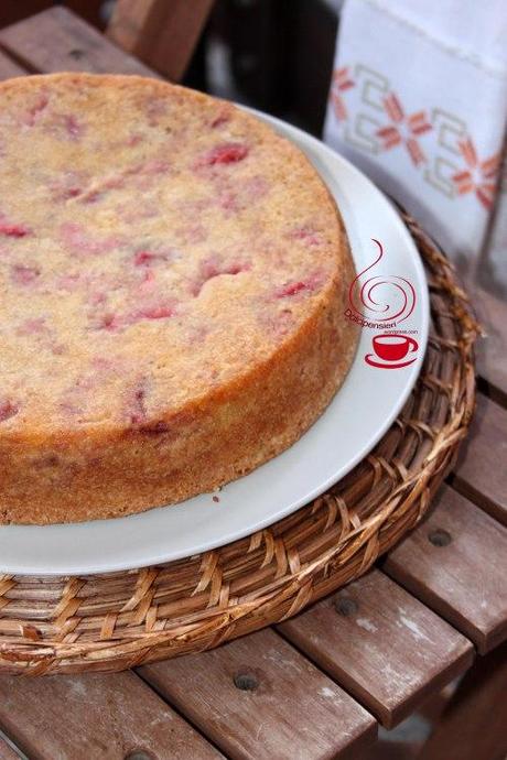 TORTA DI MANDORLE FRAGOLE RABARBARO (32)+