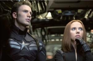 Chris Evans e Scarlett Johansson (movieplayer)