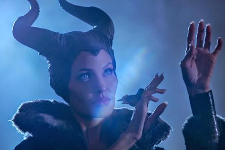 Maleficent: i principi stronzi, il vero amore e gli zigomi di Angelina Jolie