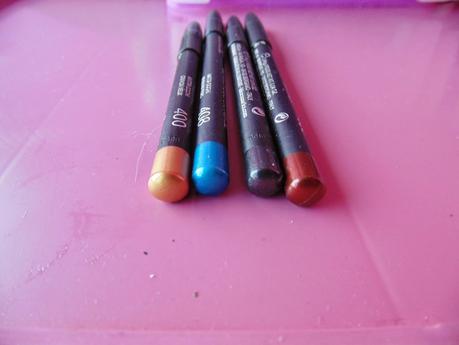 Rewiew: Glamorous Eye Pencil
