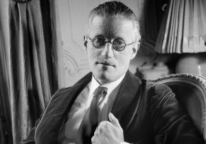 Lo scrittore irlandese, James Joyce (vol1brooklyn.com)